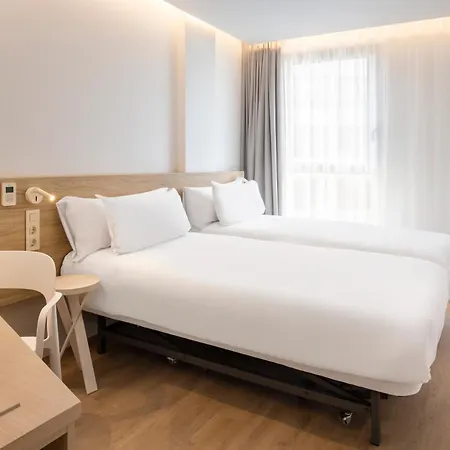 Centro 3* لقنت